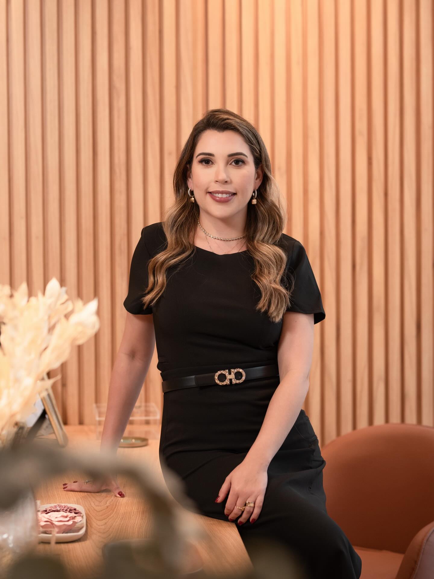 Dra. Thaís Souza — Cirurgiã Plástica Especialista